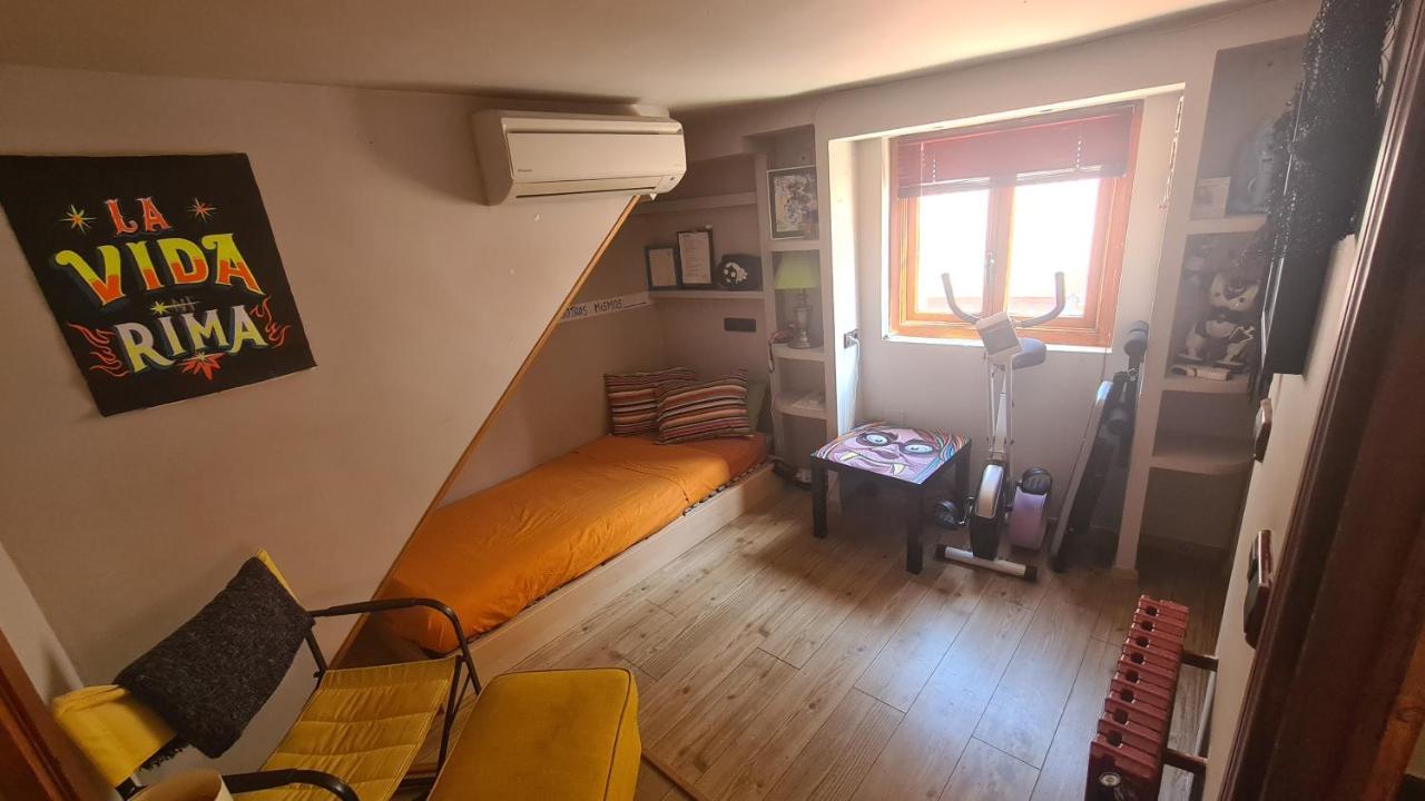 Duplex Con Garaje En Malasana Madrid Kültér fotó